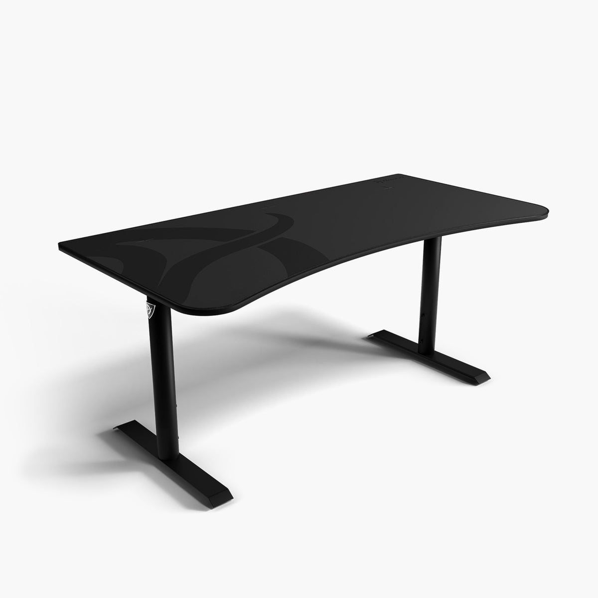 Arozzi Arena Gaming Desk - Large: curved edges, metal legs, built-in cable management.