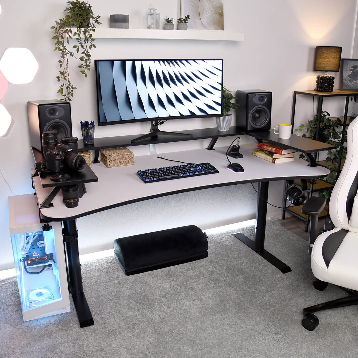 Arozzi Europe Desk Riser - Large elevates your modern desk setup for comfort and style.